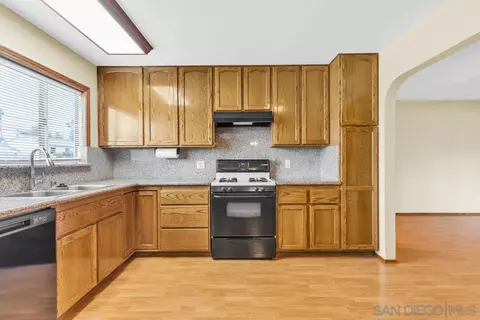 9540 Abbeyfield Rd, Santee, CA 92071 photo 11