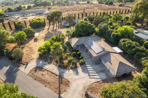 1210 Valentine Ln, Fallbrook, CA 92028