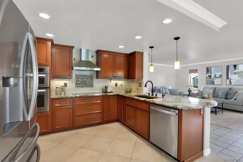 Kitchen - 13901 Carriage Rd, Poway, CA 92064 photo 2 of 3