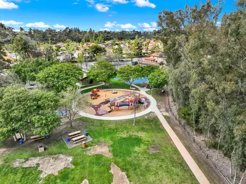 View/Area - 13901 Carriage Rd, Poway, CA 92064 photo 4 of 6