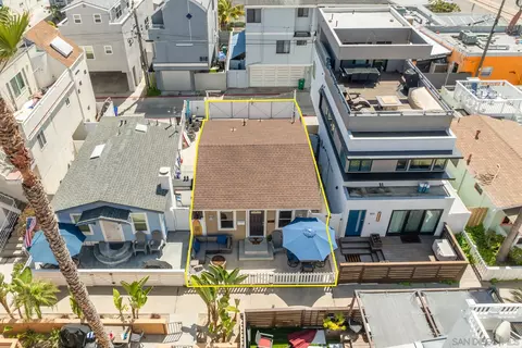 819 Sunset Ct, San Diego, CA 92109
