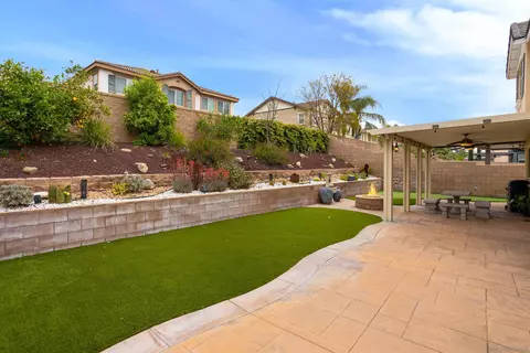 Exterior - 16022 Cascade Dr, Fontana, CA 92336 photo 4 of 5