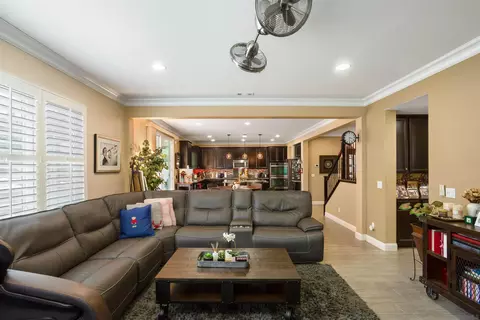 Entry Way - 16022 Cascade Dr, Fontana, CA 92336 photo 1 of 3