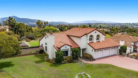 3163 Wheeling Ln, Bonita, CA 91902