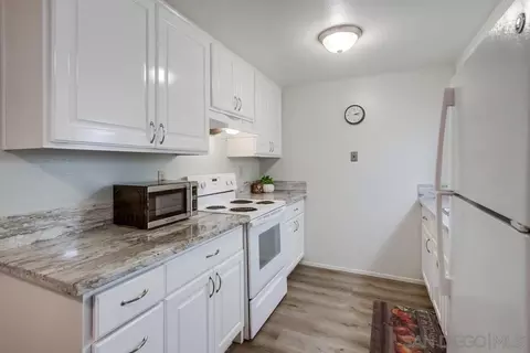 Kitchen - 12609 Robison Blvd #203, Poway, CA 92064 photo 1 of 3