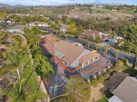 View/Area - 1783 Palomares Rd, Fallbrook, CA 92028 photo 4 of 6