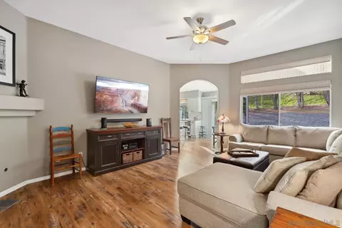 Living - 1783 Palomares Rd, Fallbrook, CA 92028 photo 2 of 3
