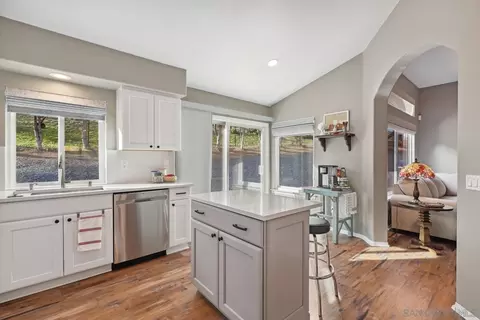 Kitchen - 1783 Palomares Rd, Fallbrook, CA 92028 photo 3 of 4