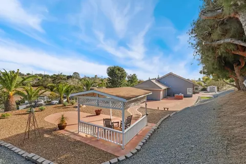 Exterior - 1783 Palomares Rd, Fallbrook, CA 92028 photo 8 of 10
