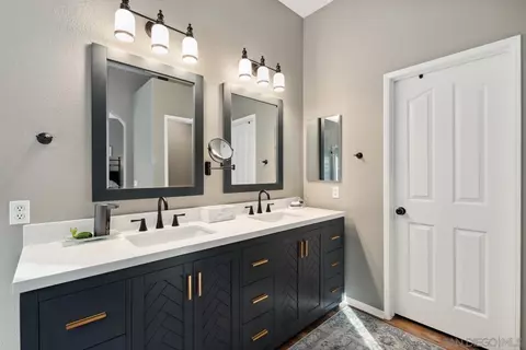 Bath - 1783 Palomares Rd, Fallbrook, CA 92028 photo 1 of 3