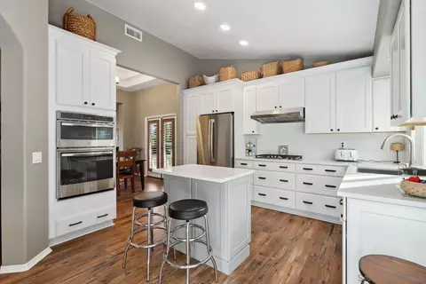 Kitchen - 1783 Palomares Rd, Fallbrook, CA 92028 photo 2 of 4