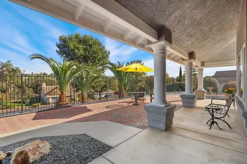 Exterior - 1783 Palomares Rd, Fallbrook, CA 92028 photo 3 of 10