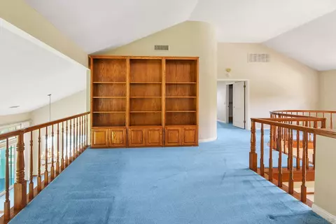 Entry Way - 13000 Lomas Verdes Dr, Poway, CA 92064 photo 3 of 5