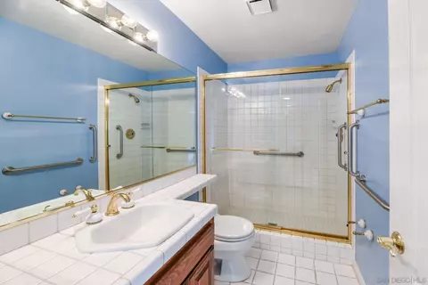Bath - 13000 Lomas Verdes Dr, Poway, CA 92064 photo 3 of 8