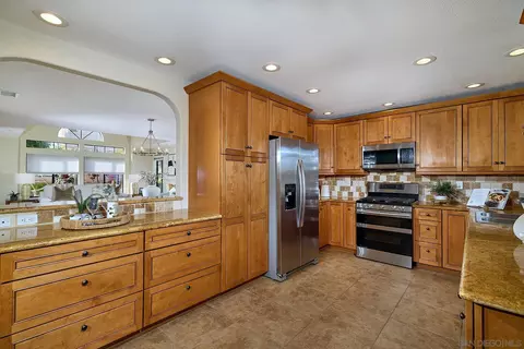 Kitchen - 4190 Parkside Pl, Carlsbad, CA 92008 photo 2 of 3