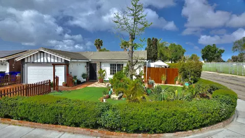 10294 Drumcliff Ave, San Diego, CA 92126