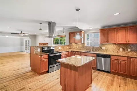 Kitchen - 1539 Greenfield Dr, El Cajon, CA 92021 photo 7 of 7
