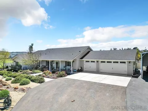 Exterior - 1652 Gam Ln, Ramona, CA 92065 photo 14 of 27