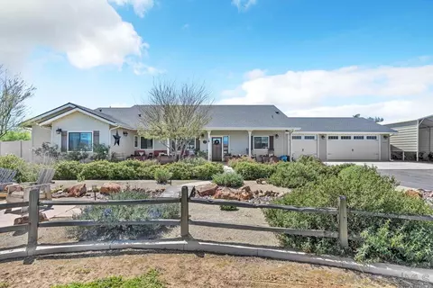 Exterior - 1652 Gam Ln, Ramona, CA 92065 photo 13 of 27