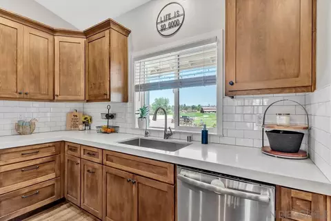 Kitchen - 1652 Gam Ln, Ramona, CA 92065 photo 7 of 7