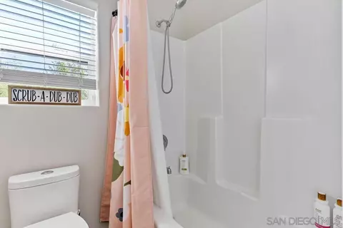 Bath - 1652 Gam Ln, Ramona, CA 92065 photo 6 of 6