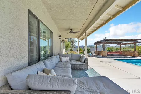 Exterior - 1652 Gam Ln, Ramona, CA 92065 photo 17 of 27