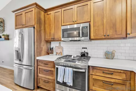 Kitchen - 1652 Gam Ln, Ramona, CA 92065 photo 2 of 7