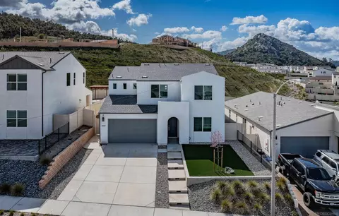 Exterior - 35365 Orchard Trl, Fallbrook, CA 92028 photo 2 of 7