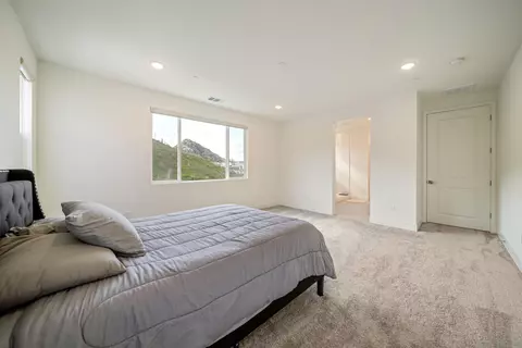 Bedroom - 35365 Orchard Trl, Fallbrook, CA 92028 photo 8 of 8