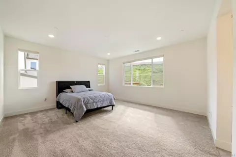 Bedroom - 35365 Orchard Trl, Fallbrook, CA 92028 photo 7 of 8