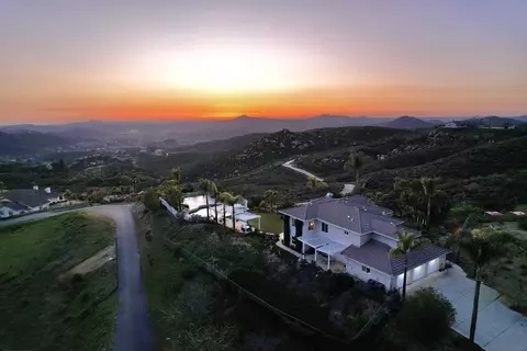 3525 Fern Canyon Rd, Jamul, CA 91935
