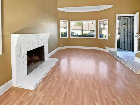 Living - 221 Levant Way, Oceanside, CA 92057 photo 5 of 7