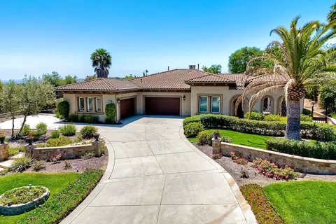 1105 Conure Ct, Oceanside, CA 92057 photo 4