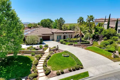 1105 Conure Ct, Oceanside, CA 92057 photo 3