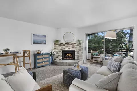 4859 Bella Pacific Row #228, San Diego, CA 92109