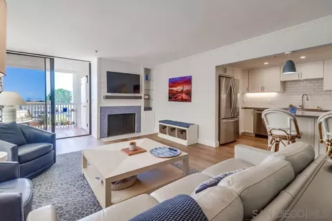 4016 Gresham St #B3, San Diego, CA 92109