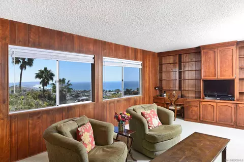 Living - 5571 Candlelight Dr, La Jolla, CA 92037 photo 2 of 2