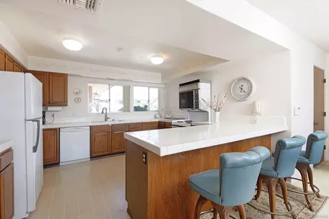 Kitchen - 5571 Candlelight Dr, La Jolla, CA 92037 photo 1 of 2