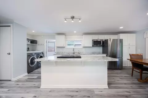 Kitchen - 8712 N Magnolia Ave #SPC 177, Santee, CA 92071 photo 4 of 4