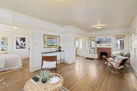 Living - 1305 9th St, Coronado, CA 92118 photo 2 of 6