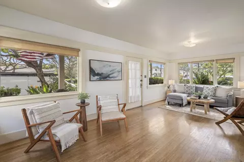 Living - 1305 9th St, Coronado, CA 92118 photo 3 of 6