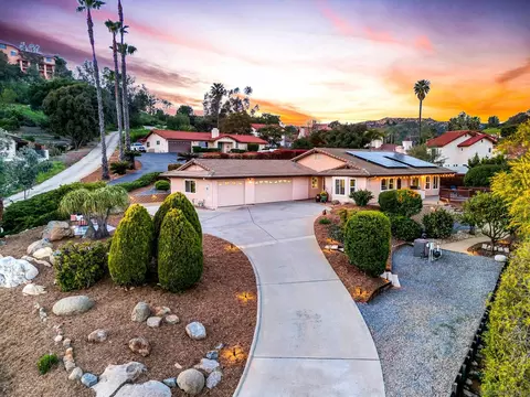 1408 Rimrock Dr, Escondido, CA 92027
