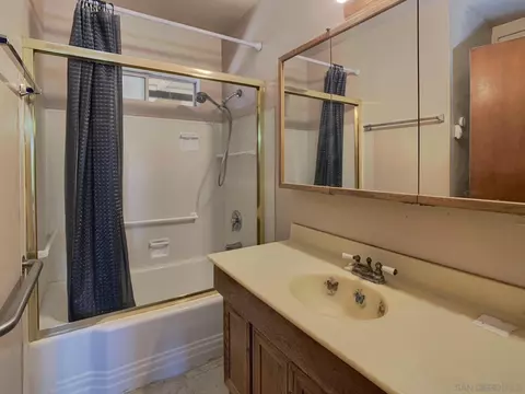 Bath - 10440 Loma Rancho Dr, Spring Valley, CA 91978 photo 2 of 2