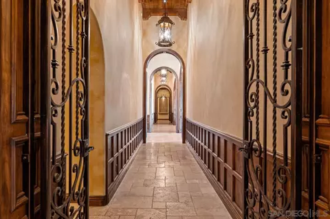 Entry Way - 19612 Rangeland Rd, Ramona, CA 92065 photo 4 of 4
