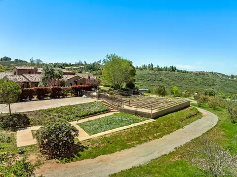 Exterior - 19612 Rangeland Rd, Ramona, CA 92065 photo 19 of 22