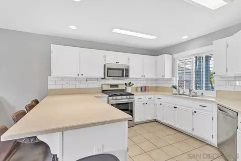 224 Parkside Pl, Santee, CA 92071 photo 16