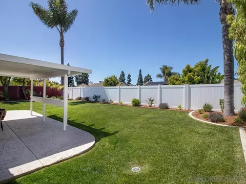 Exterior - 5640 Dartmoor Cr, Oceanside, CA 92057 photo 2 of 7