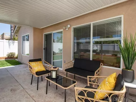 Exterior - 5640 Dartmoor Cr, Oceanside, CA 92057 photo 4 of 7