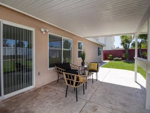 Exterior - 5640 Dartmoor Cr, Oceanside, CA 92057 photo 7 of 7
