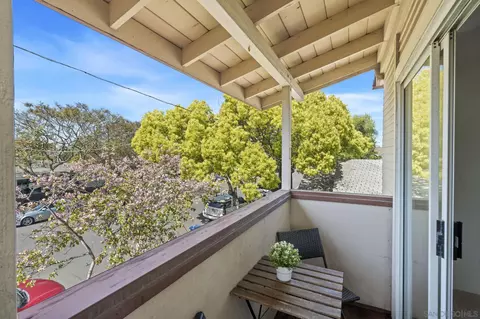 Exterior - 1309 9th St, Coronado, CA 92118 photo 4 of 11